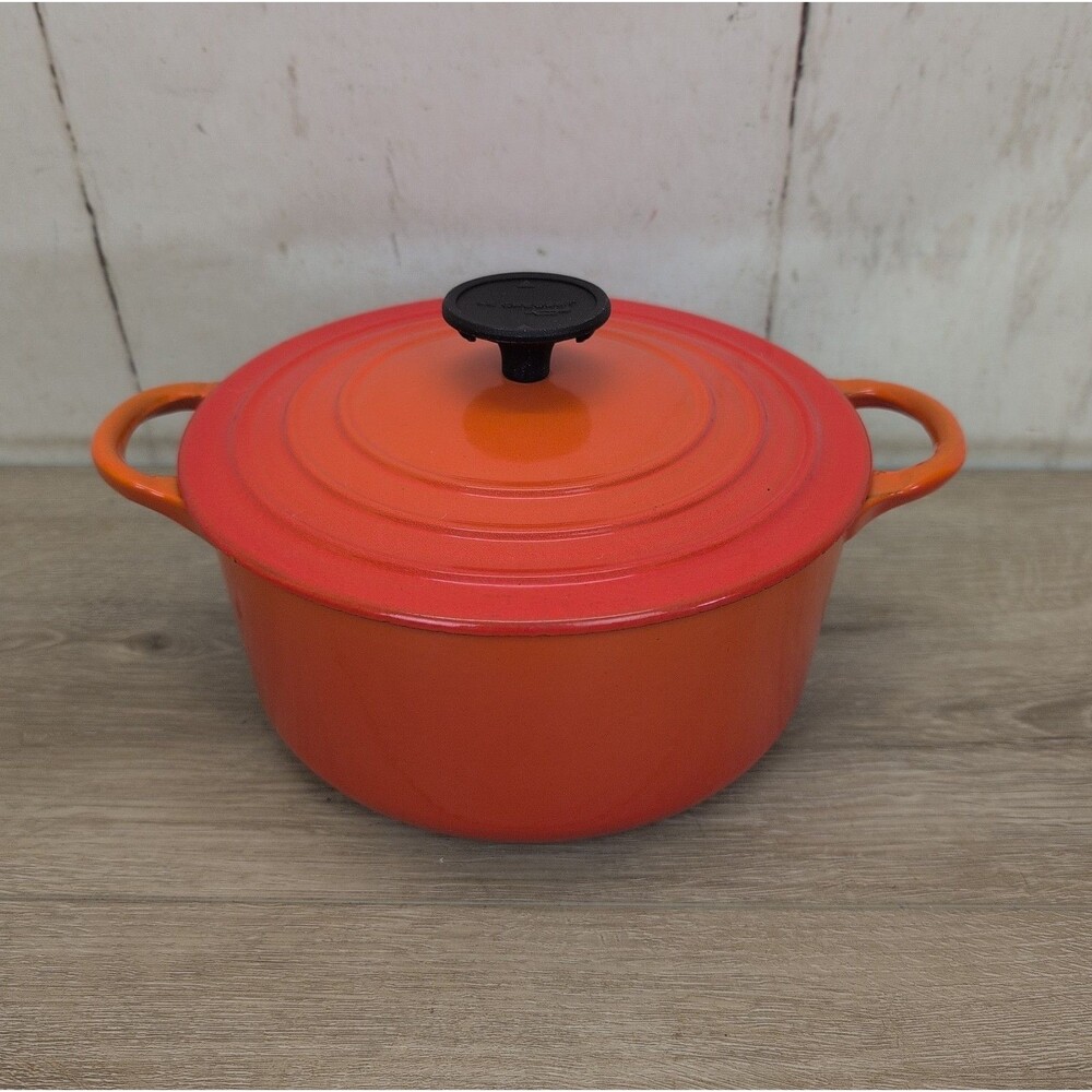Vintage Le Creuset Enameled Cast Iron 2 Qt Pot Flame Orange Ribbed Bottom & Lid